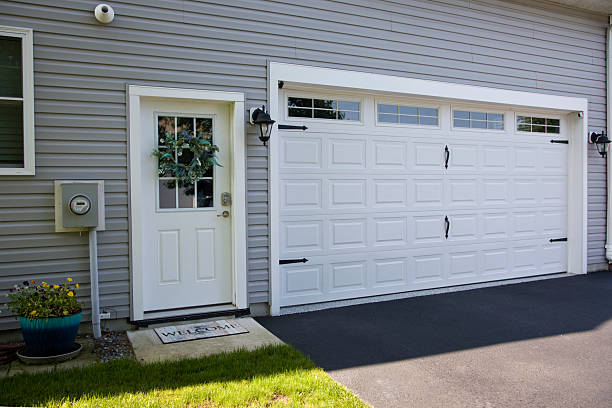 24/7 Emergency Garage Door Panel Replacement experts in Echelon, NJ